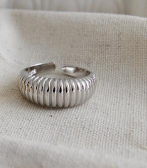 Multi-ring winding spring female ring